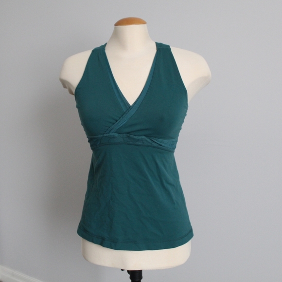 Lululemon workout top - Picture 2 of 4